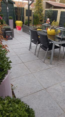 Tegel Flamed Bluestone 500x500x30 met gezaagde kanten 