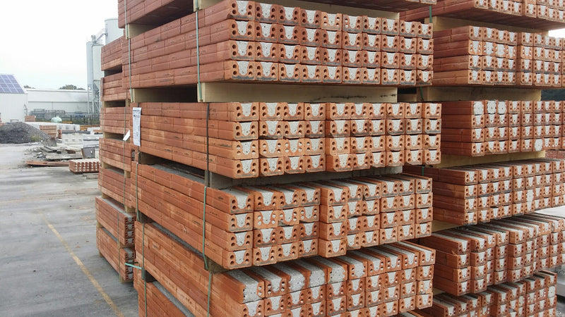 Betonlatei 1000x100x114 met waterhol 