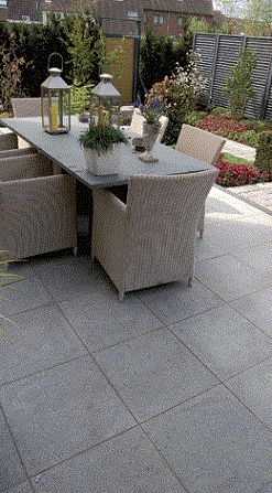 Tegel Graniet Dark Grey Sandhoned 500x500x30 geborsteld met facet