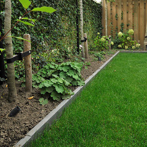 Asian Bluestone opsluitband met facet blauw gezoet 6x20x100cm