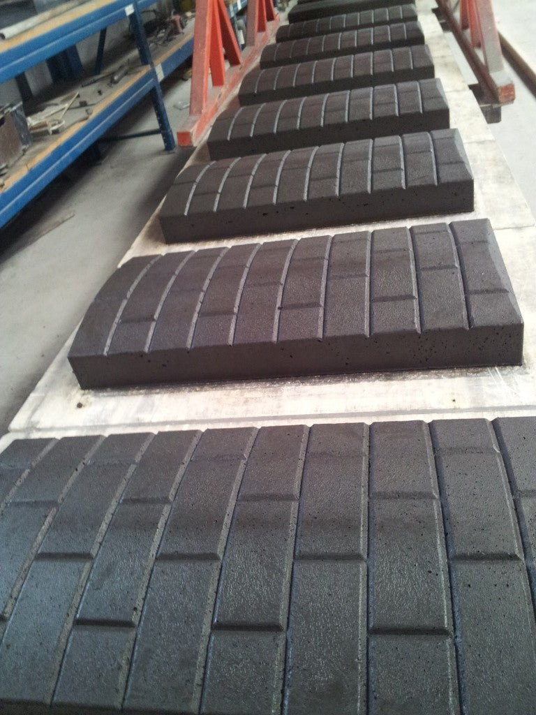 Overrijdbare band antraciet 1000x500x100-150